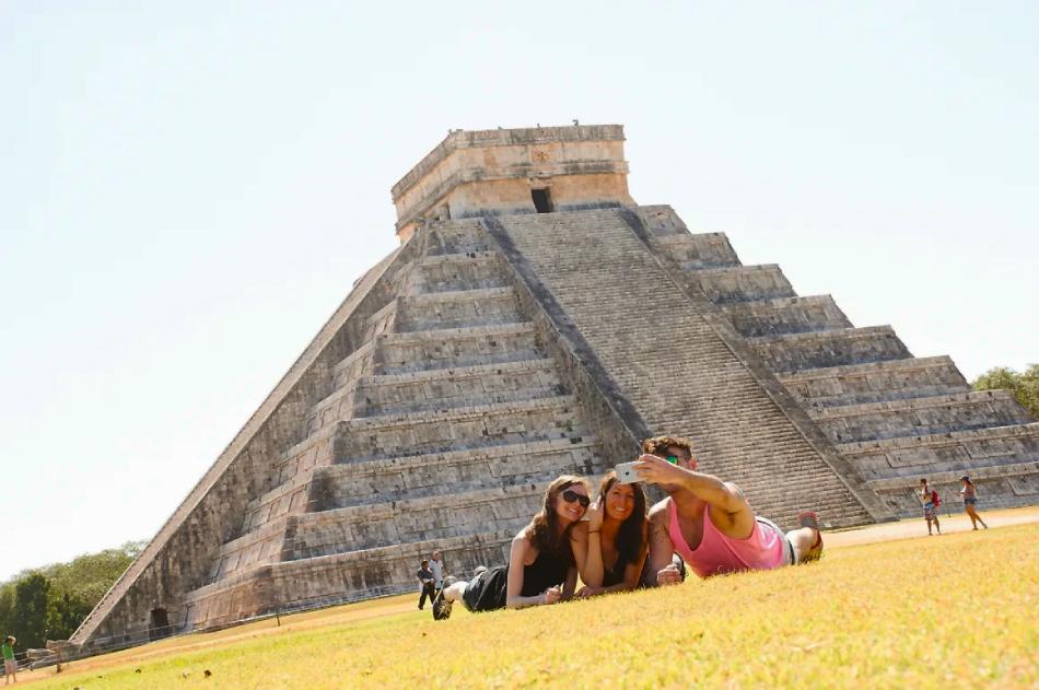 Experiencia Única: Cocina Maya en Chichén Itzá con Buffet y Transportación 