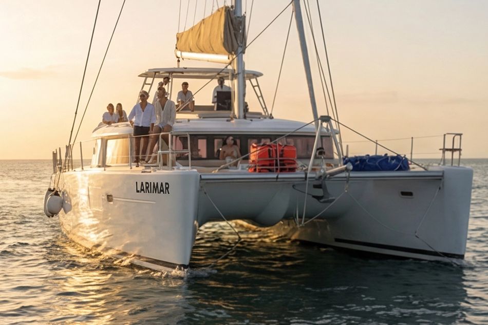 Luxury Snorkeling Tour: Unique Sailing Experience in the Gulf of Papagayo