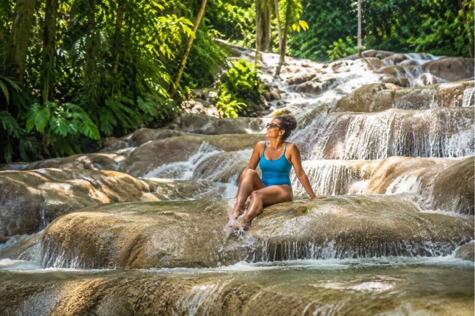 Blue Hole and Dunn's River Combo with Lunch