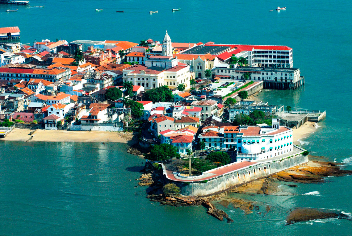 Panama City Tour with Lunch and Transportation